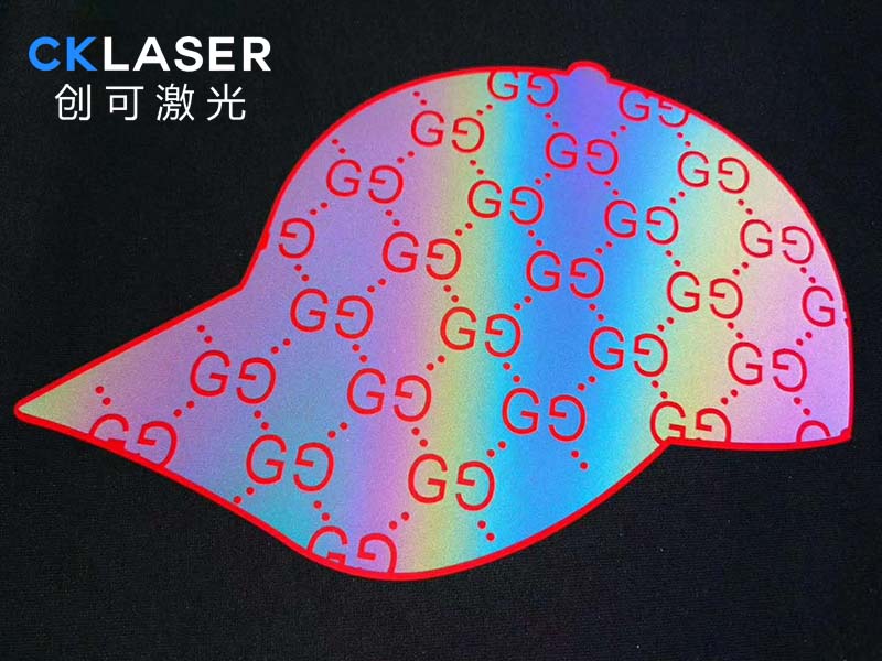 服裝刻字膜激光雕刻機高精度切割，雕刻速度更快
